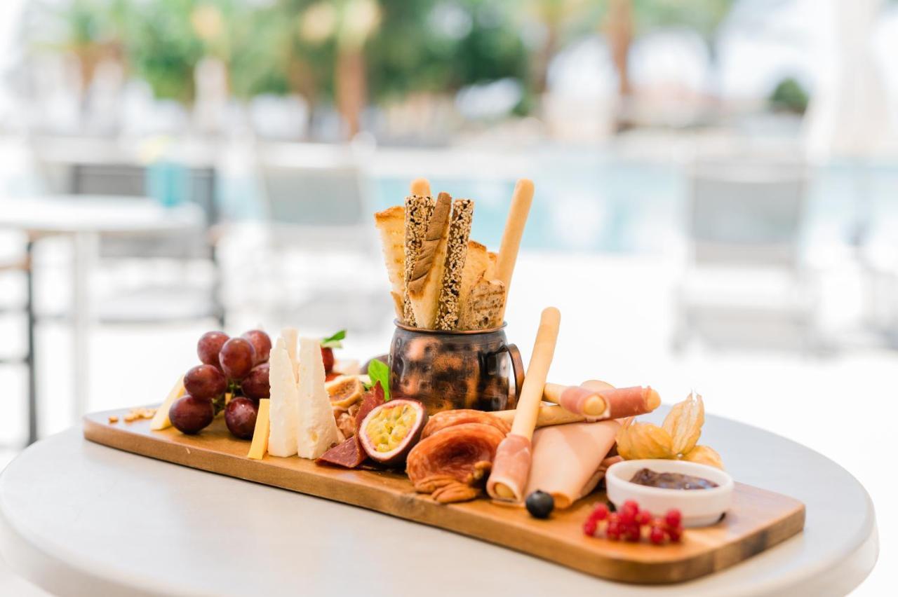 Elias Beach Hotel Limassol Ngoại thất bức ảnh