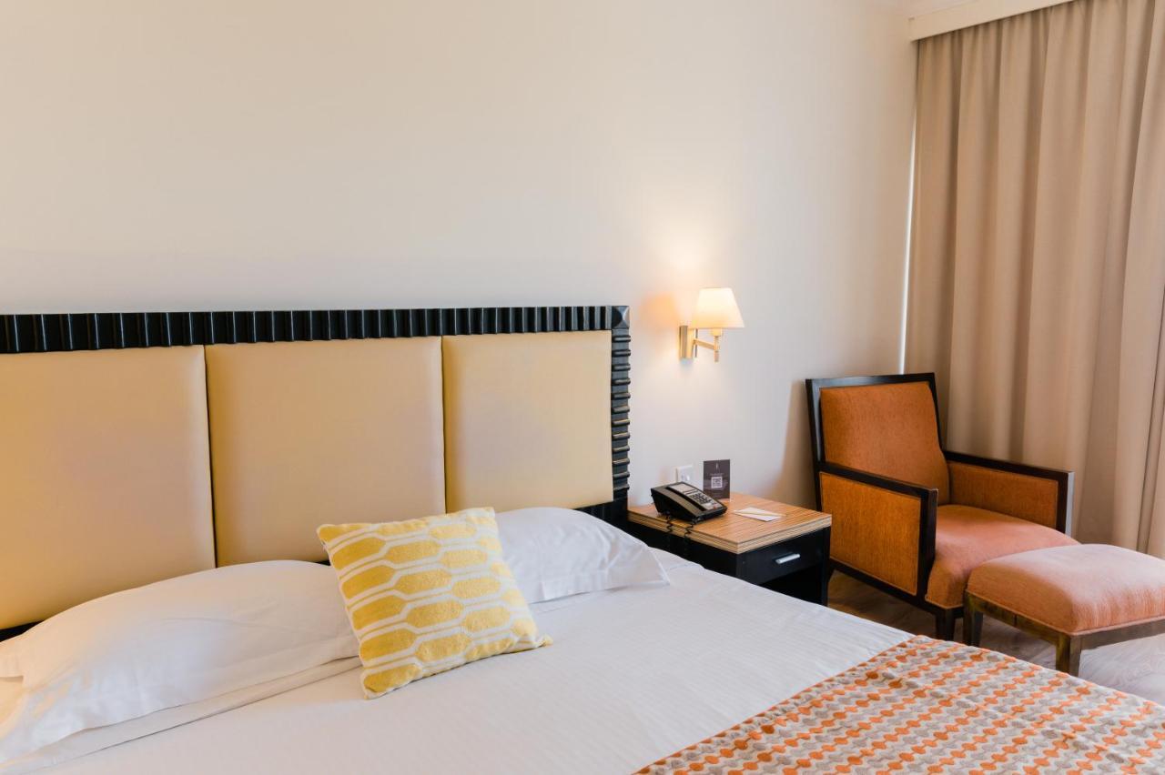 Elias Beach Hotel Limassol Ngoại thất bức ảnh