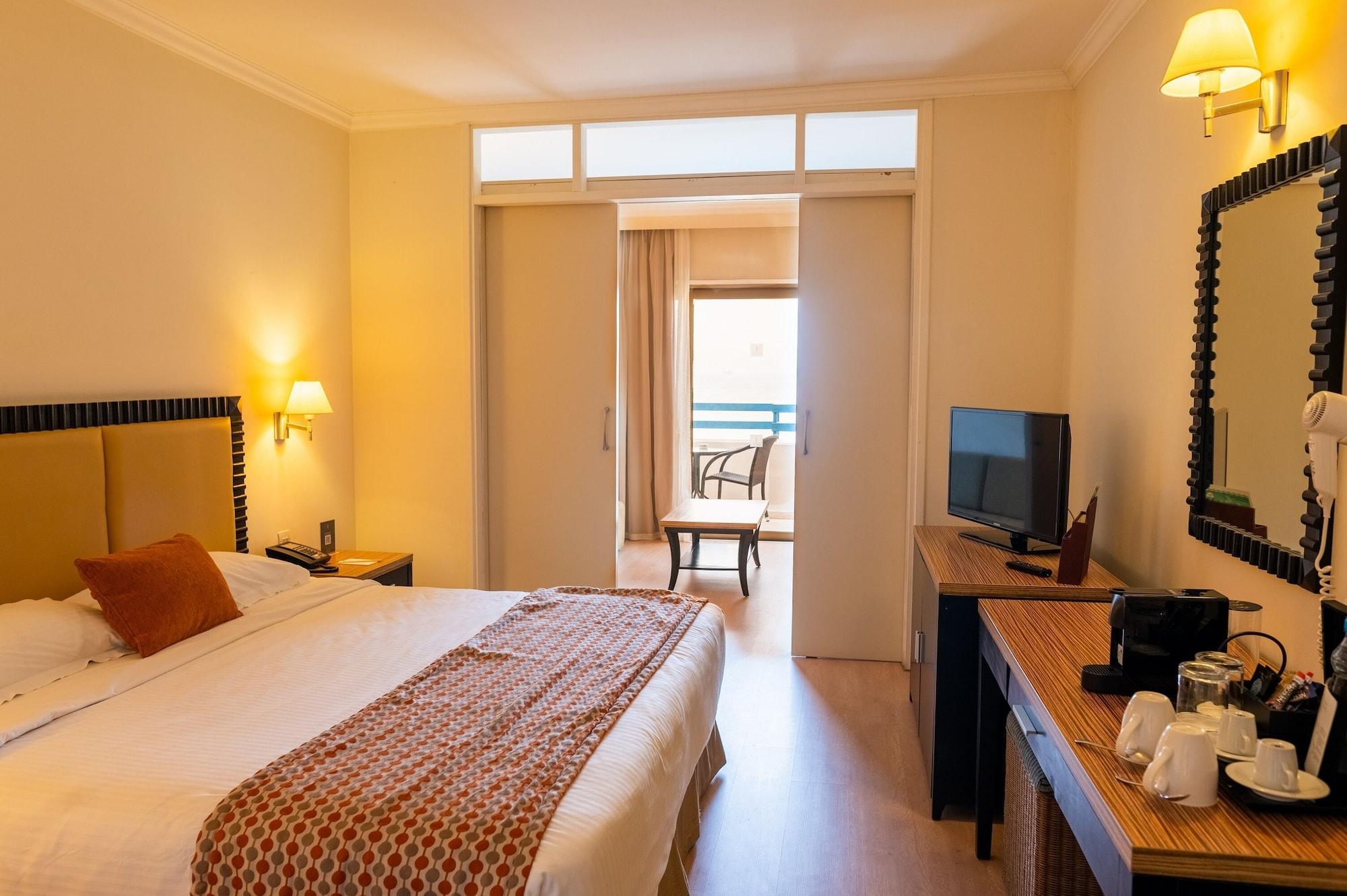 Elias Beach Hotel Limassol Ngoại thất bức ảnh