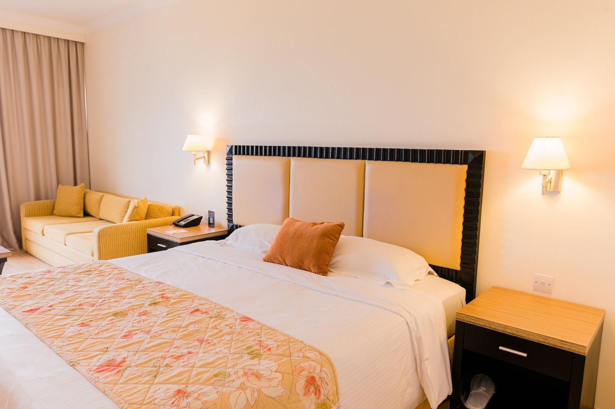 Elias Beach Hotel Limassol Ngoại thất bức ảnh