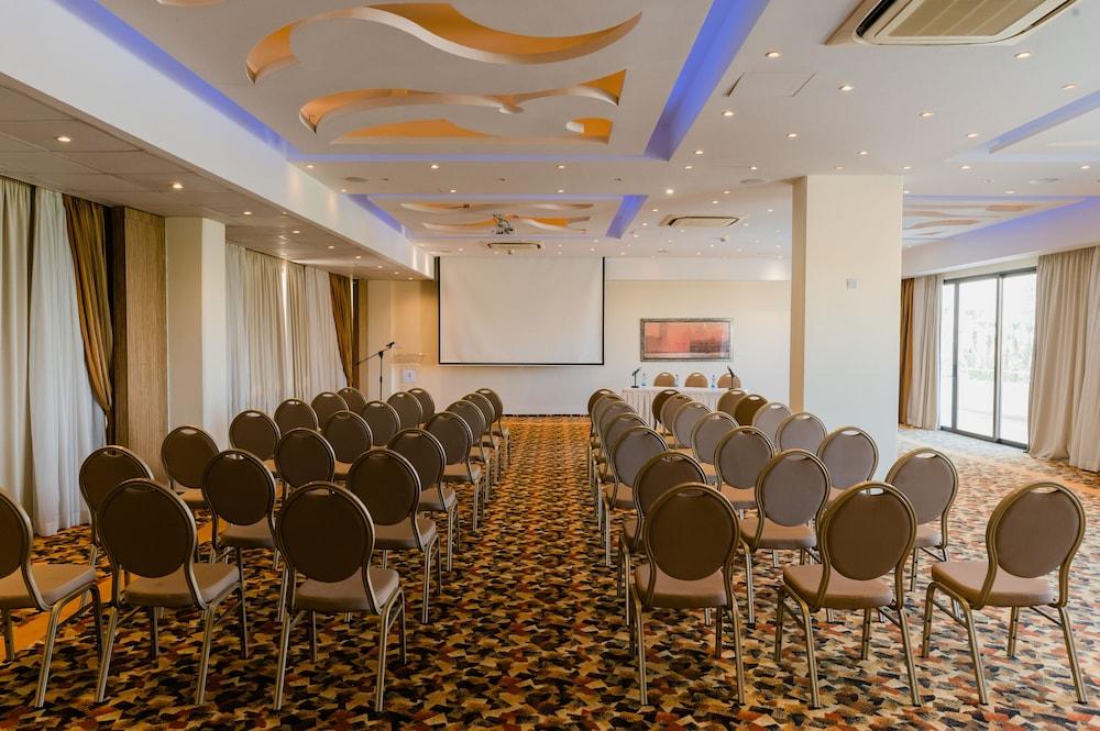 Elias Beach Hotel Limassol Ngoại thất bức ảnh