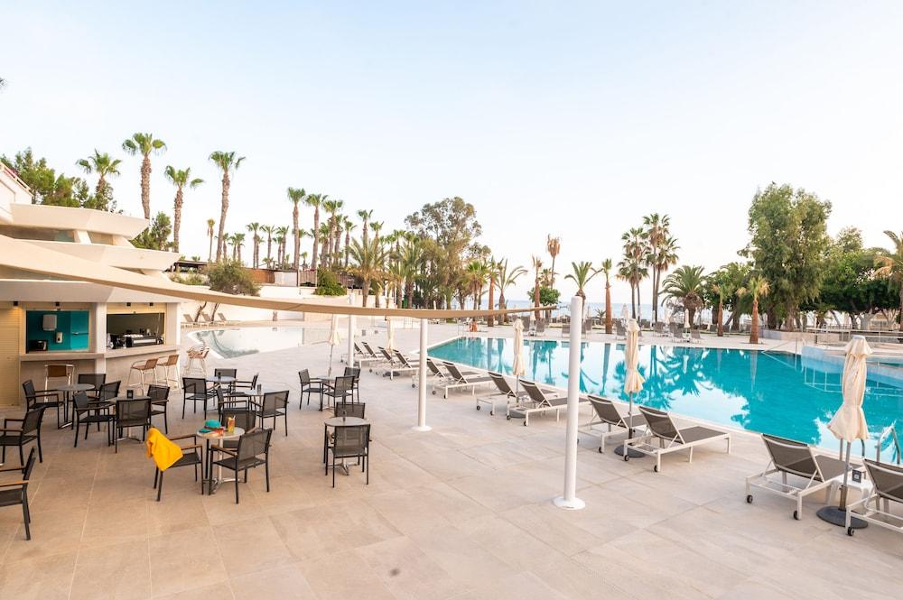 Elias Beach Hotel Limassol Ngoại thất bức ảnh