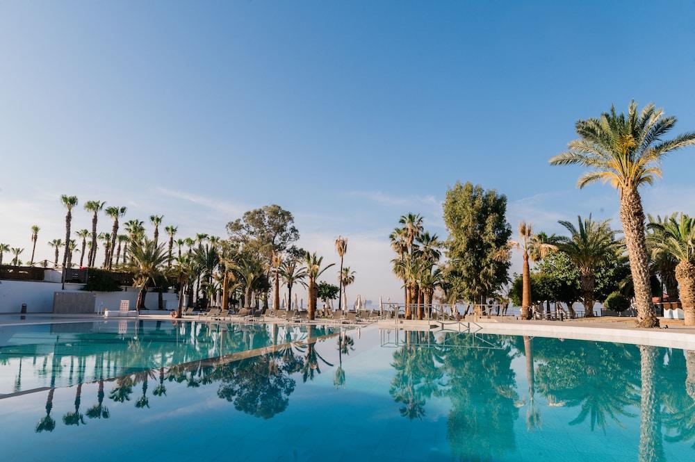 Elias Beach Hotel Limassol Ngoại thất bức ảnh